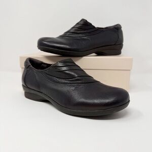 Michelle D Women’s Dark Brown Leather Slip On Comfort Shoes Loafers Size 8.5M